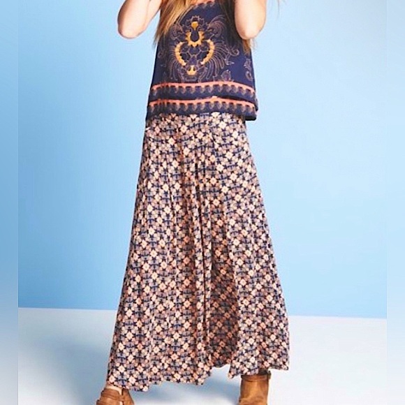 Free People • Swept Away Culottes Navy Blue and Orange Boho Print Size Large